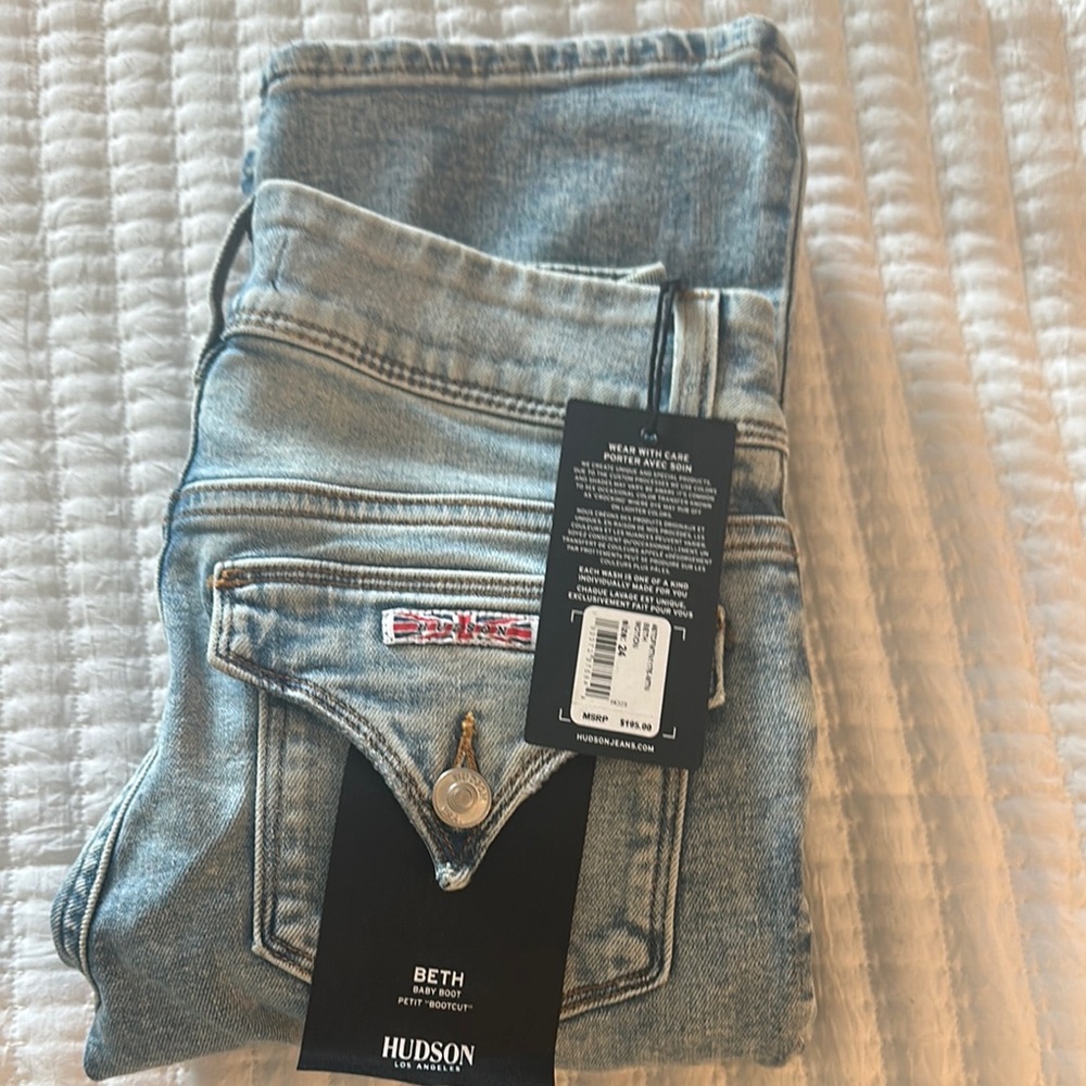 Brand NWT Hudson Denim. Size 24